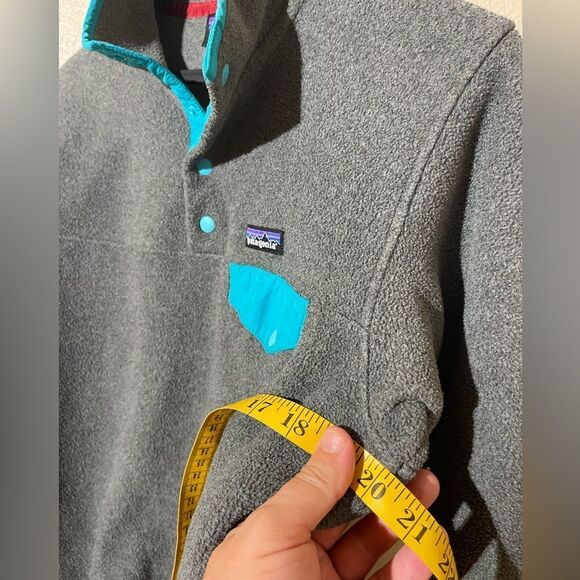 Patagonia Synchilla Gray Sweatshirt - Picture 6 of 7